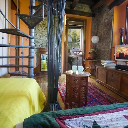 Villa Sleeps 8 *